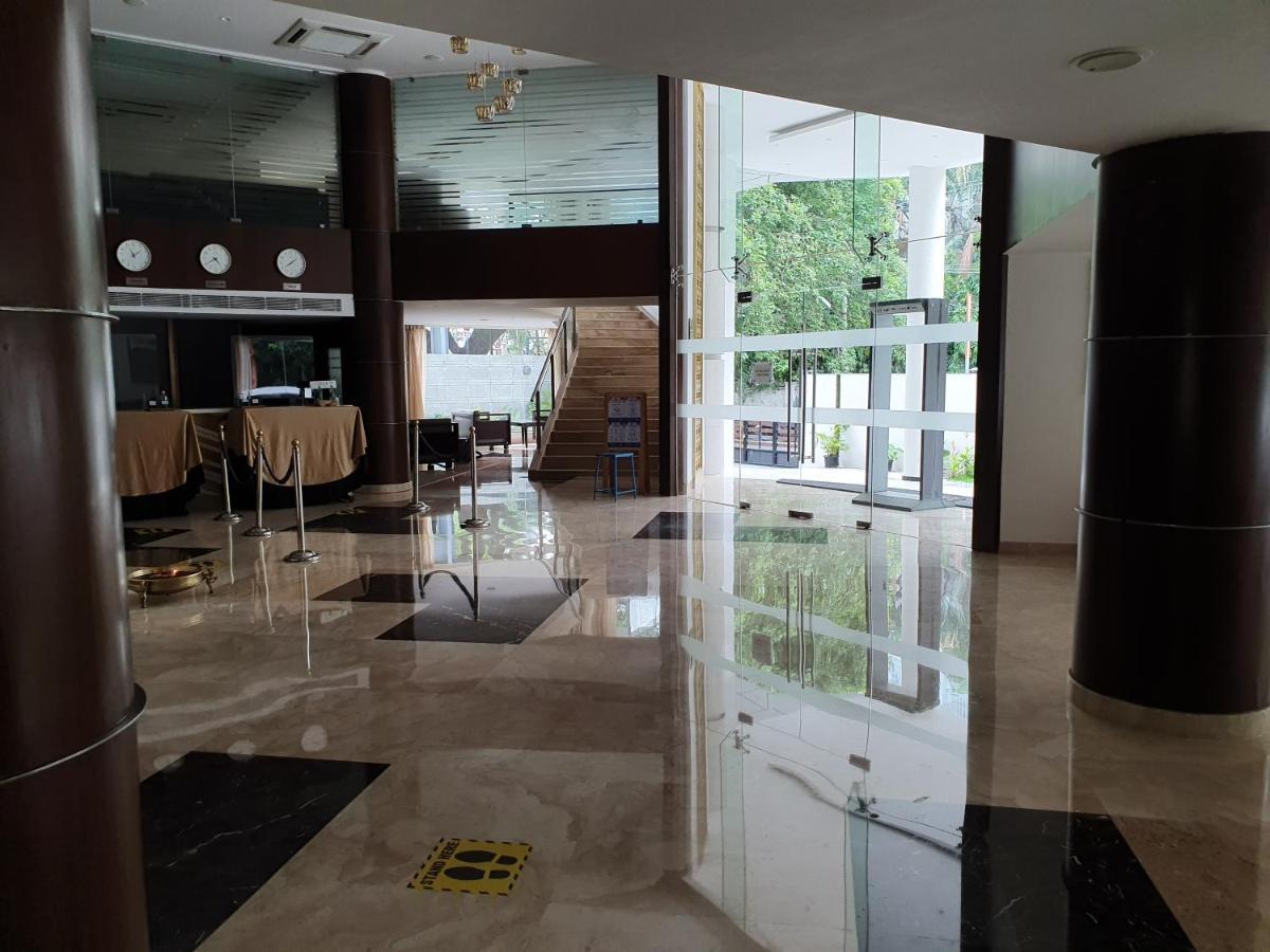 Shravanthi Sarovar Portico Bangalore Exterior photo